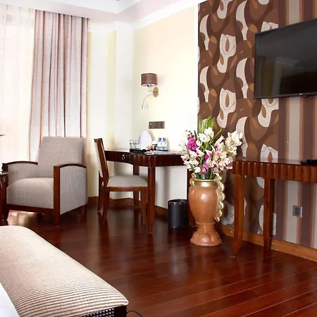 The White Rhino Hotel Nyeri Exterior foto